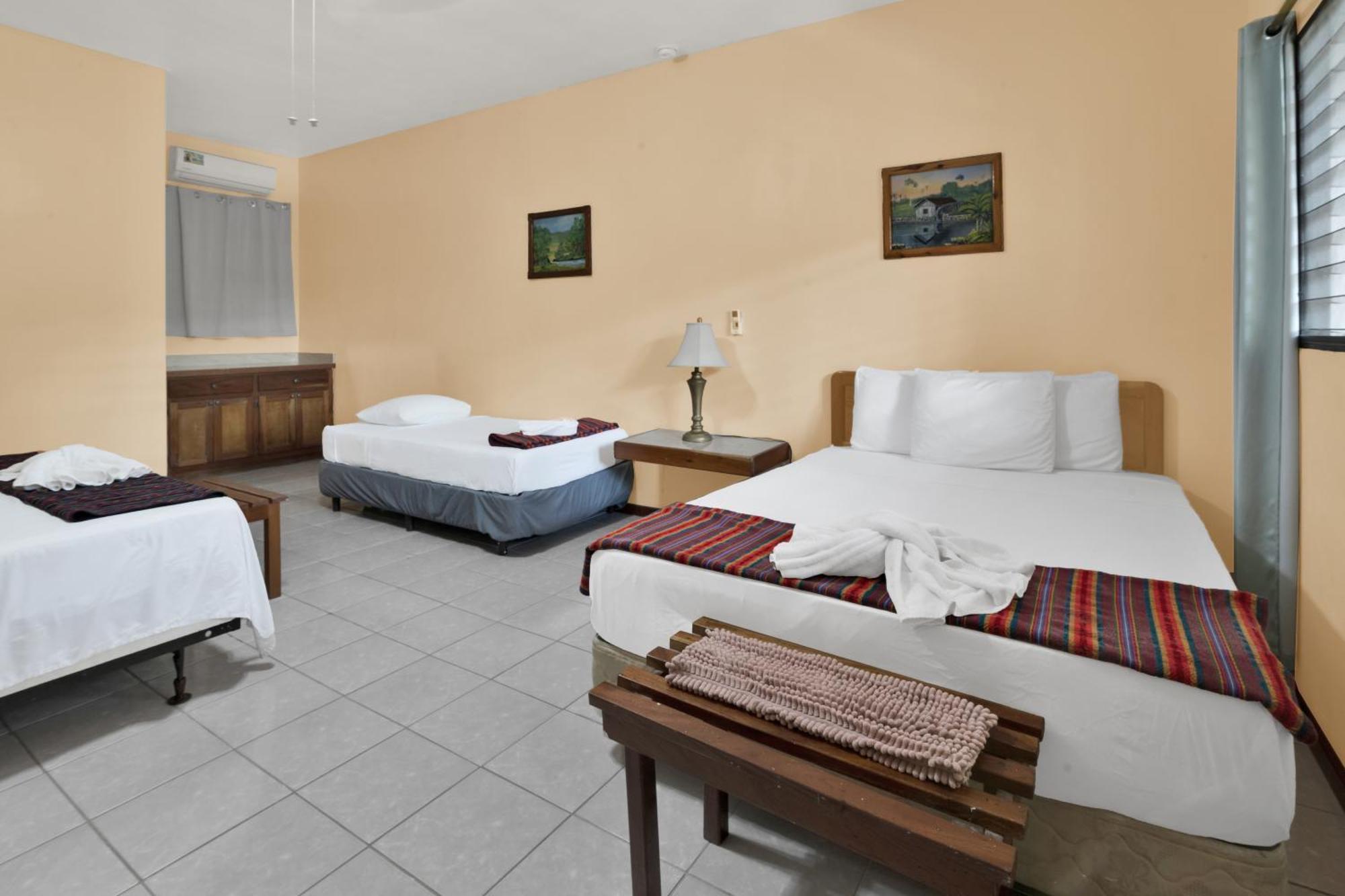 Drift Inn Cayo Santa Elena Exteriör bild